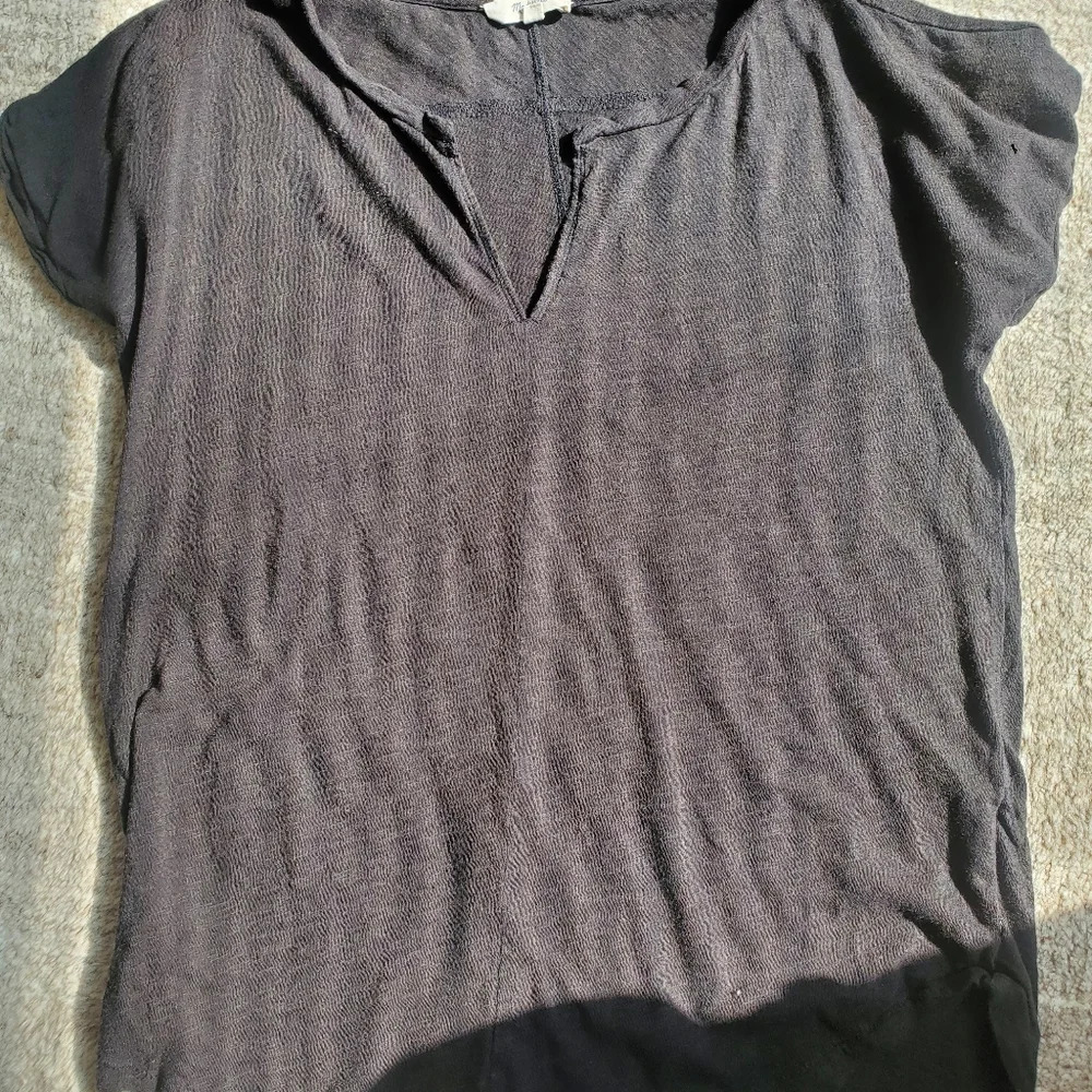 Madewell cotton size S black v-neck tee shirt